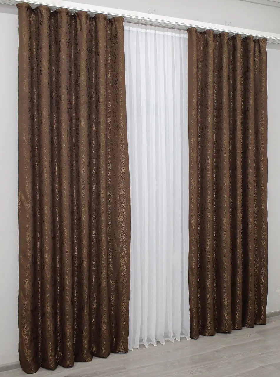Stylish brown linen curtains with a refined design, ideal for earthy and neutral interior palettes.