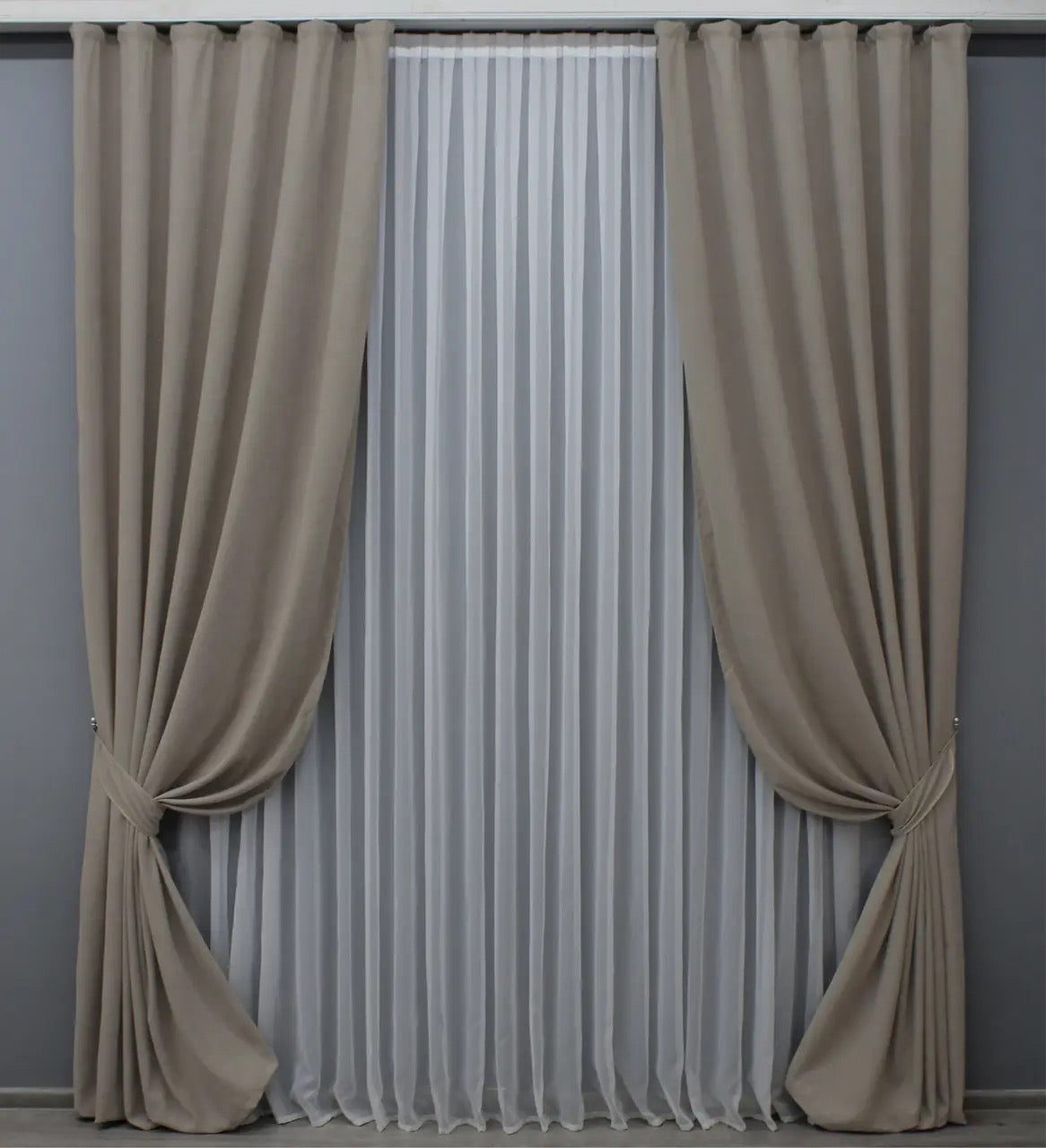 Elegant Taupe Microvelvet Curtains – Set of 2 – 70% Light Blocking