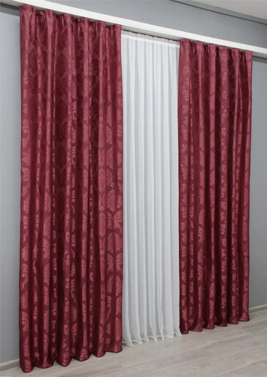 Elegant Burgundy Jacquard Curtains – Lyon Collection – Set of 2 – 65% Light Blocking