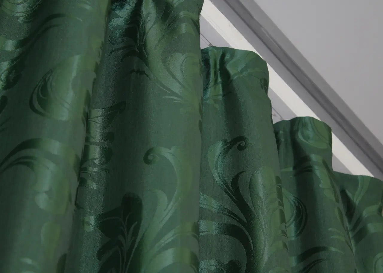 Elegant Dark Green Jacquard Curtains – Lilia Collection – Set of 2 – 65% Light Blocking