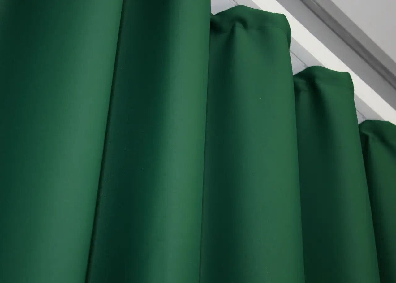 Elegant Green Blackout Curtains – Midnight Collection – Set of 2 – 95% Light Blocking