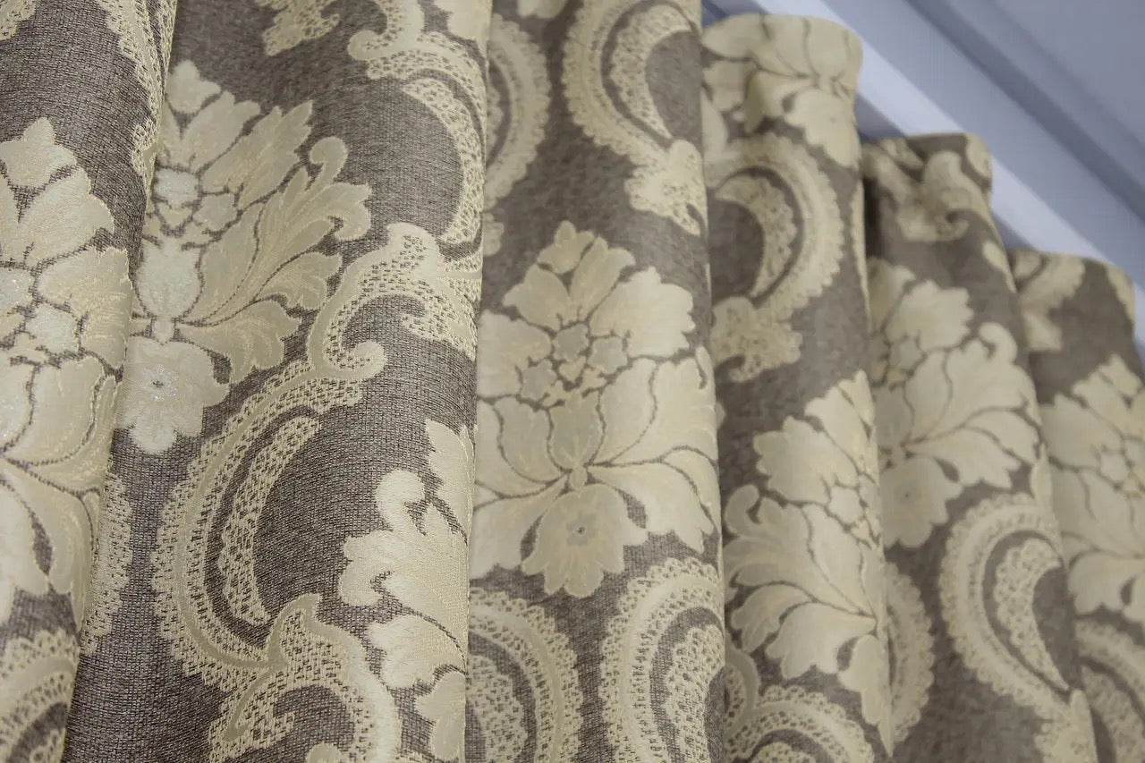 Decorative linen curtains in cappuccino and beige, offering a balance of elegance and comfort.
