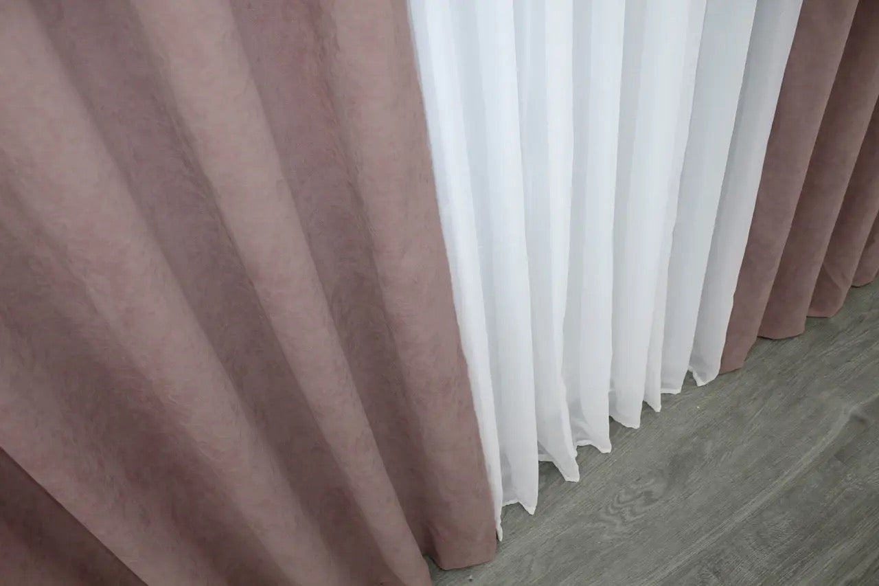 Soft and stylish powder pink drapes, enhancing both classic and minimalist interiors.
