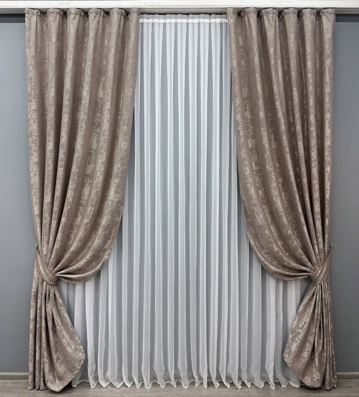 Luxury light cocoa jacquard curtains featuring warm beige-brown tones, ideal for sophisticated interiors.
