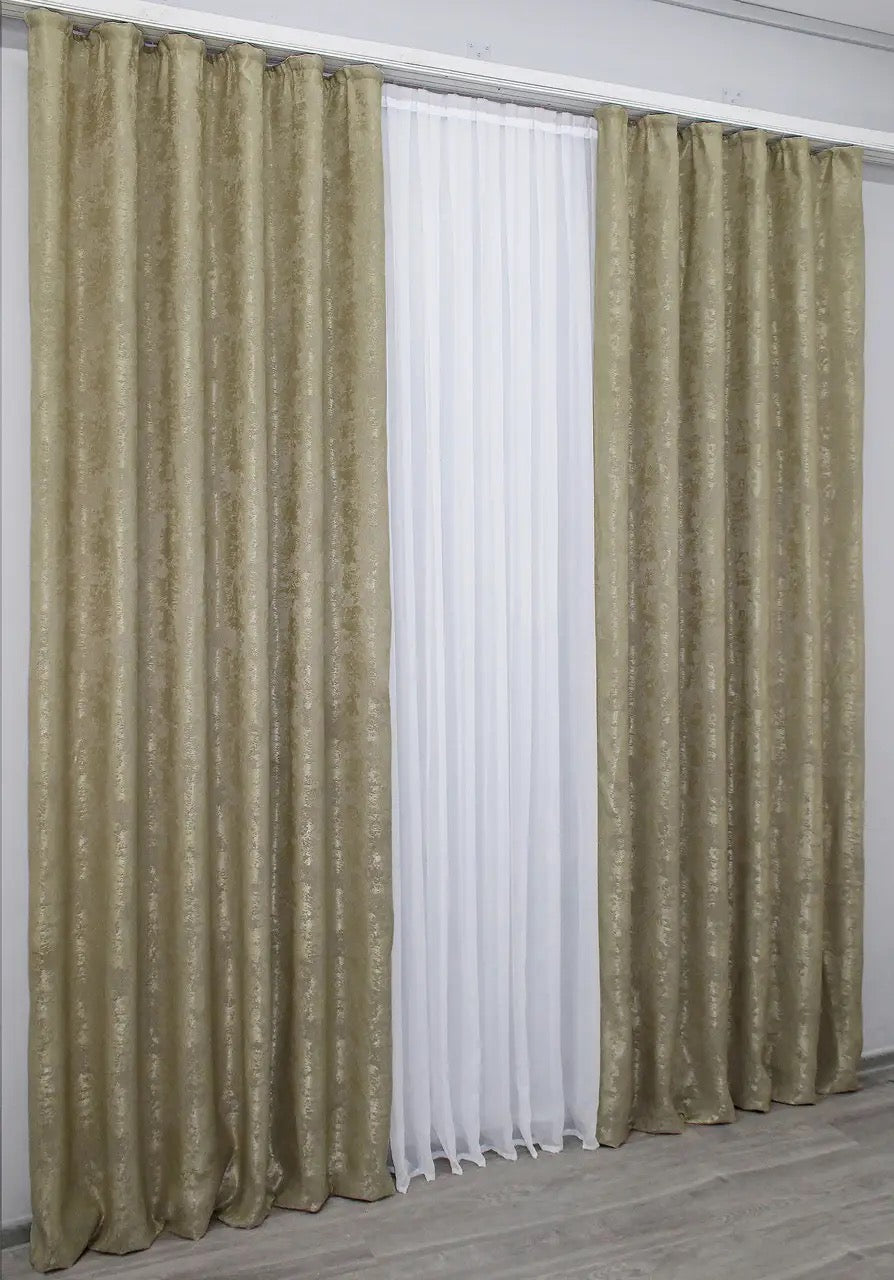 High-quality golden curtains crafted from premium jacquard fabric, adding warmth and grandeur to any décor.
