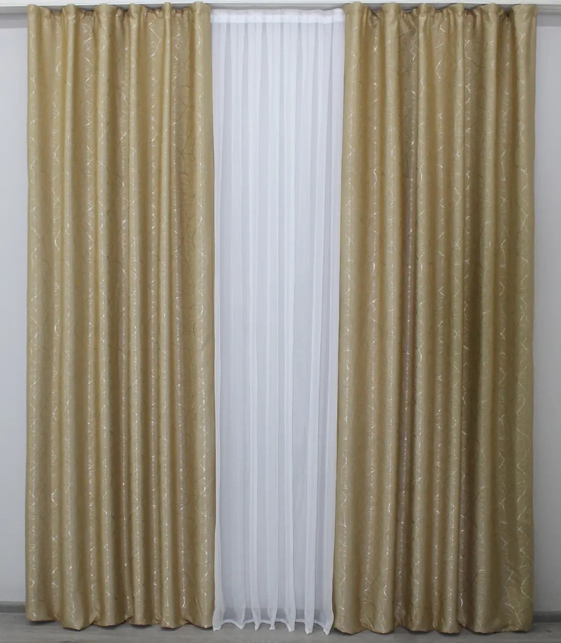 Rustic fawn linen curtains with a durable coarse weave, ideal for country-style and eco-friendly interiors.
