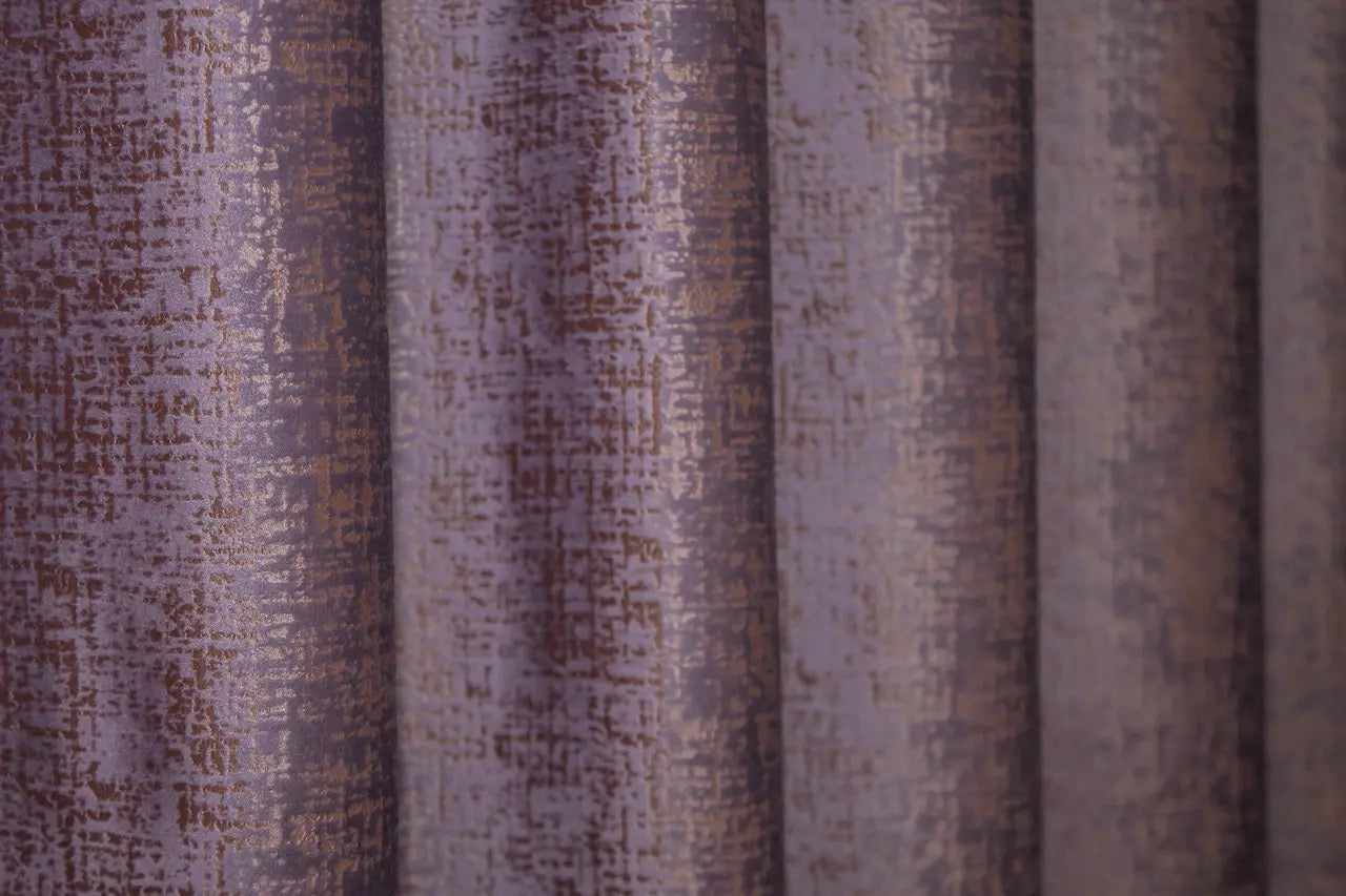 Lavender Velvet Curtains for Luxurious Interior – 90% Light Blocking, Premium Fabric Drapes, Set of 2
Experience the tranquil beauty of lavender velvet curtains. Perfect for brightening up your living room or bedroom, these curtains provide excellent light control while adding a soft, serene touch to your decor.