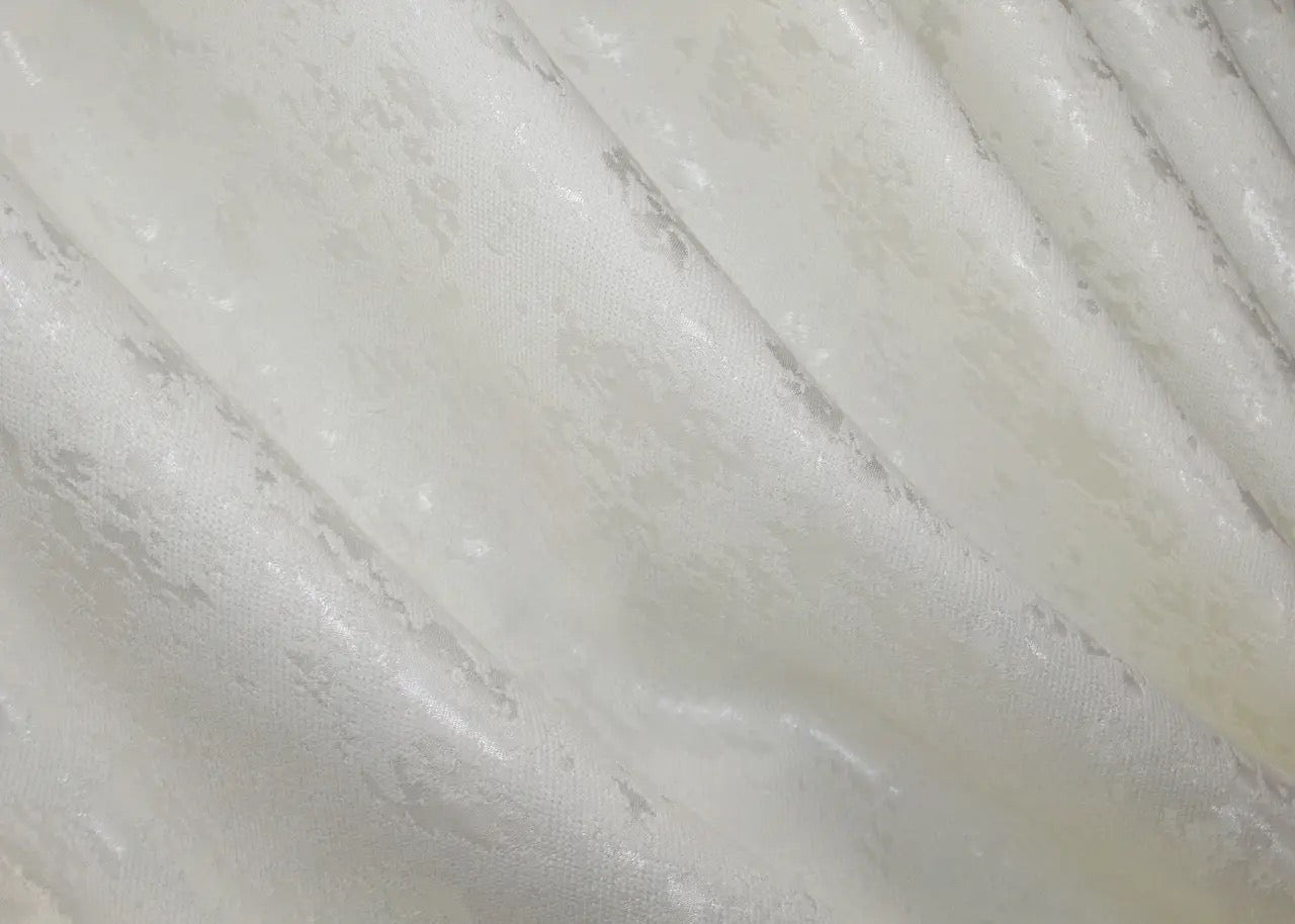 High-quality cream linen curtains designed to enhance natural light and create a cosy ambience.
