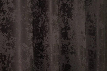 High-quality jacquard curtains in wenge, blocking 70% of light while enhancing the warmth and sophistication of any space.
