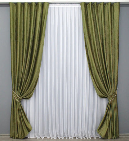 Luxurious Olive Green Velvet Curtains – Set of 2 – Soft Premium Fabric Drapes for Living Rooms & Bedrooms
Experience the richness of olive green velvet curtains. These soft, luxurious fabric curtains bring warmth and style to any room. Ideal for your living room, bedroom, or dining room, their smooth texture adds elegance to your décor, combining both functionality and beauty.