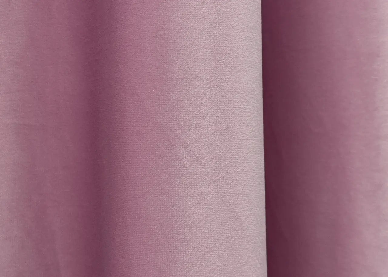 Soft Pink Velvet Curtains – 90% Light Blocking for Cozy Bedroom & Living Room
Crafted from premium velvet, these pink curtains provide both beauty and function. With their plush texture and excellent light-blocking performance, they bring elegance and warmth to any room.
