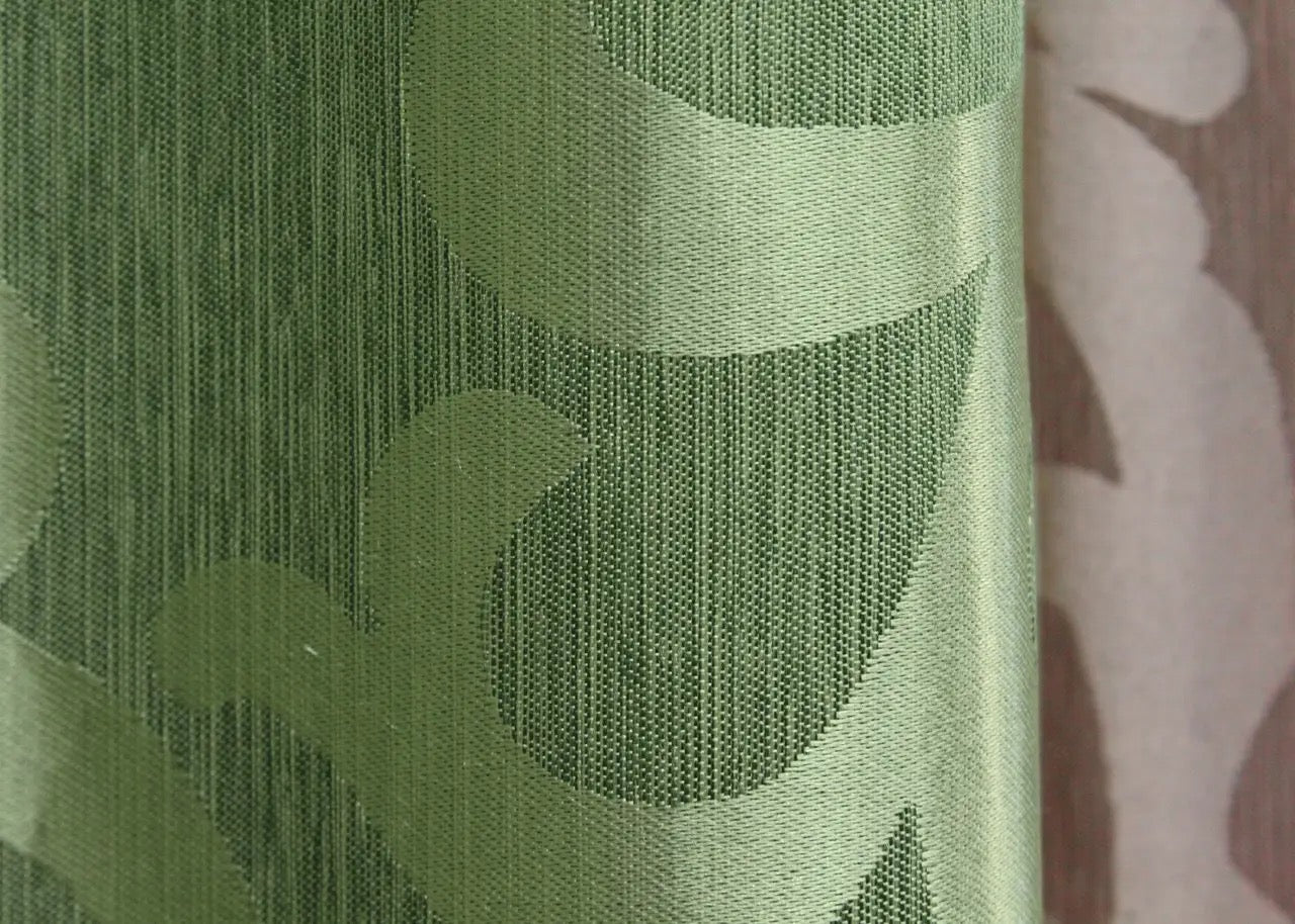 Soft powder pink base and vibrant lime green accents combined in these jacquard curtains, bringing freshness and luxury to your home.
