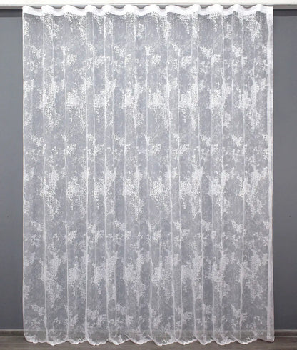 Minimalist white curtain – perfect for Scandinavian and light decor styles