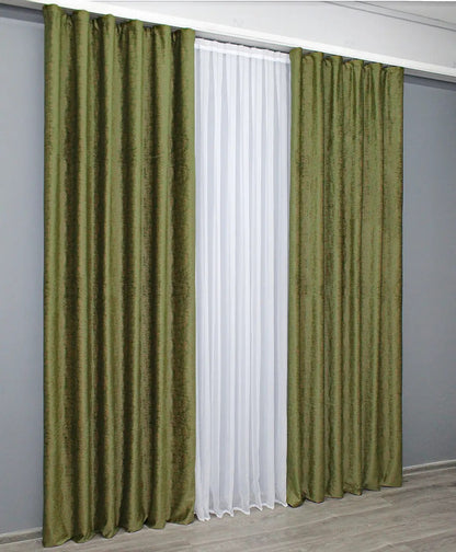 Premium Olive Velvet Curtains – Soft Fabric Drapes for Modern Home, 90% Light Blocking
These olive velvet curtains add a touch of luxury and sophistication to your space. Ideal for both modern and traditional interiors, they provide effective light blocking, making them a perfect choice for any room that needs both style and functionality.