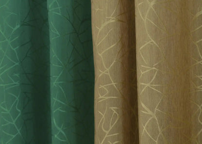 Regal two-tone dark green and gold jacquard curtains from the "Savana" collection, offering a perfect blend of classic sophistication and modern style.
