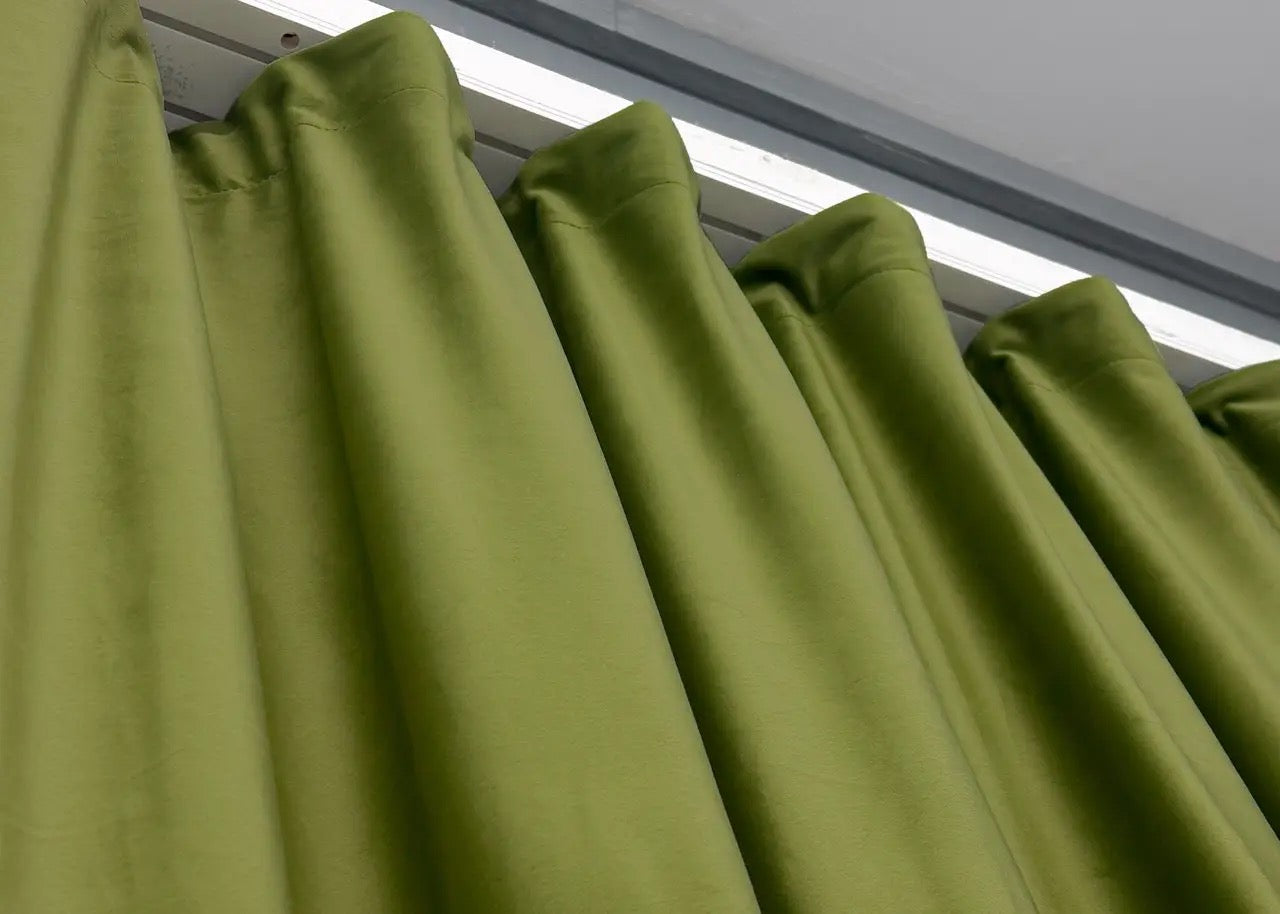 High-quality plush velvet curtains with a rich colour and premium texture.
