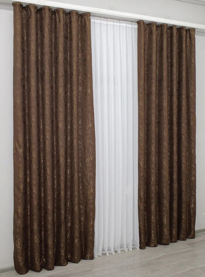 Stylish brown linen curtains with a refined design, ideal for earthy and neutral interior palettes.
