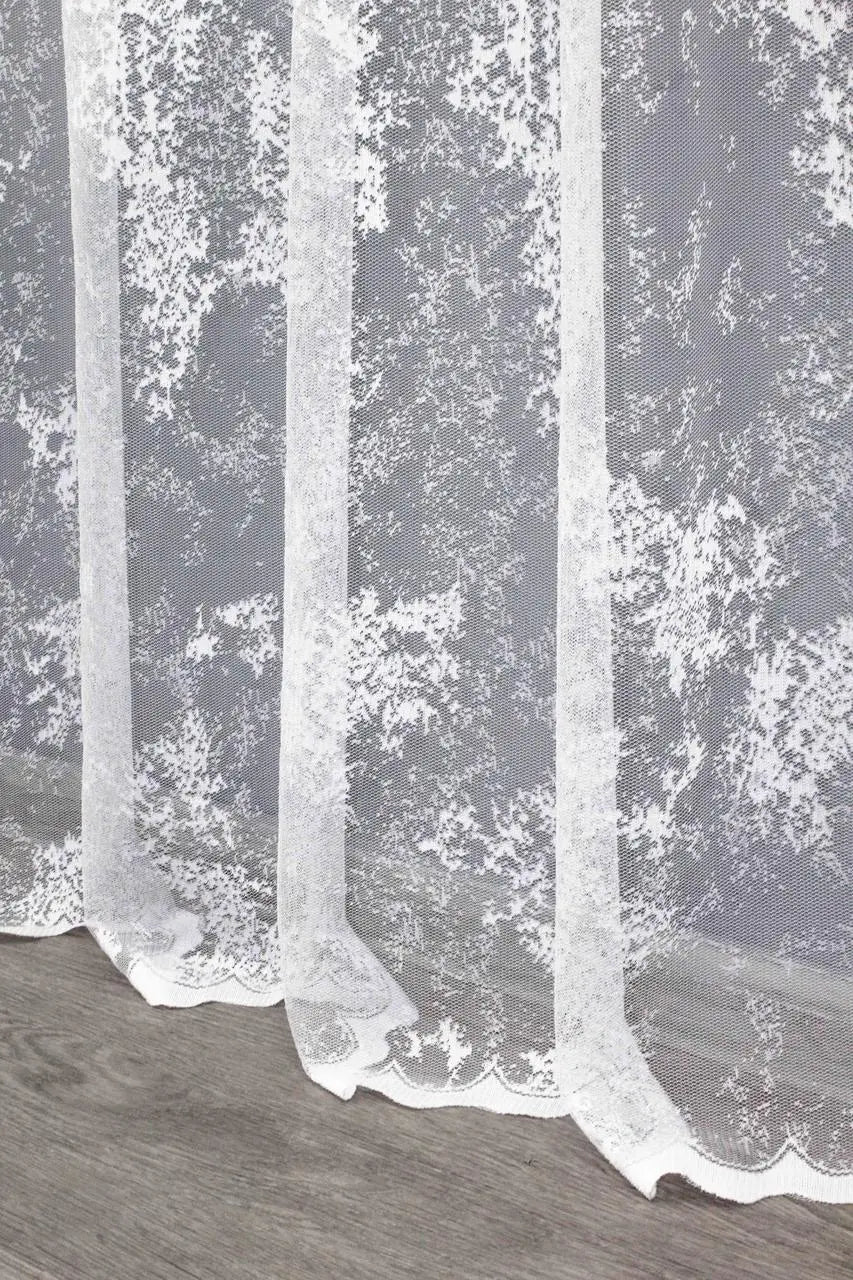 Lightweight white jacquard curtain – part of Summer Breeze Collection