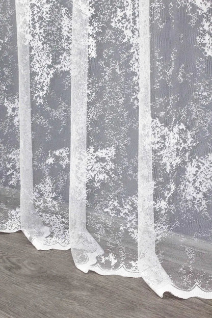 Lightweight white jacquard curtain – part of Summer Breeze Collection